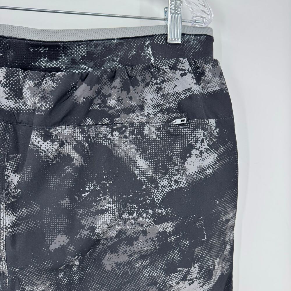 NEW Fabletics The Fundamental Pant Men's XL Black Noise Camo Gray Stretch - Picture 5 of 7